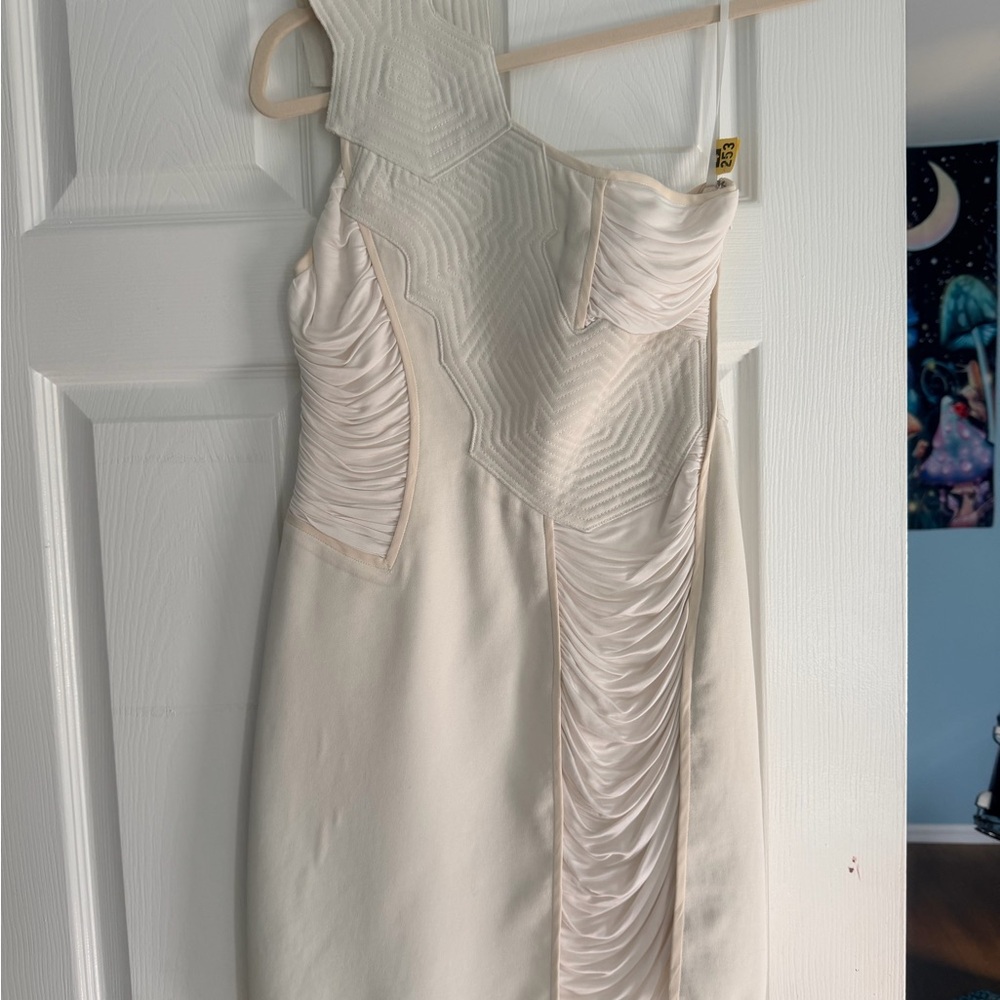 BCBGMaxAzria White One-Shoulder Bodycon Mini Dress - Picture 2 of 7